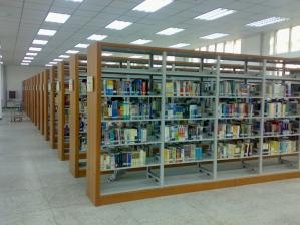 1509931788132562.jpg 流程雙柱雙面木護(hù)駕書(shū)架.jpg